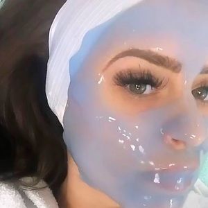 HYALURONIC ACID/ HIMALAYAN TEA HYDRO JELLY MASK